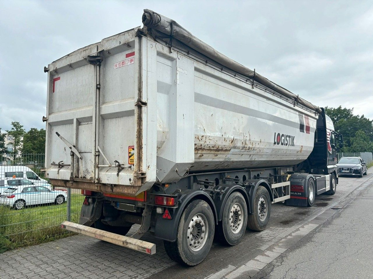 Kempf SKM 35-3 45m³/Stahl /Liftachse/Alufelgen /SAF Kempf SKM 35-3 45m³/Stahl /Liftachse/Alufelgen /SAF - Самосвал полуремарке: снимка 1 Kempf SKM 35-3 45m³/Stahl /Liftachse/Alufelgen /SAF Kempf SKM 35-3 45m³/Stahl /Liftachse/Alufelgen /SAF - Самосвал полуремарке: снимка 1