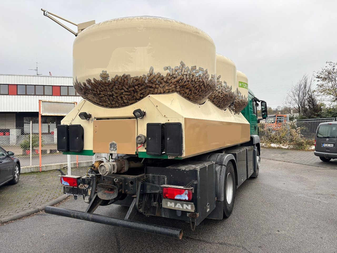 MAN TGS 18.440 Silo/Waage/Kompressor/40m Schlauch - Камион цистерна: снимка 5 MAN TGS 18.440 Silo/Waage/Kompressor/40m Schlauch - Камион цистерна: снимка 5