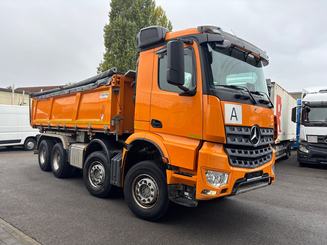 Mercedes-Benz Arocs 3248 8x4 MP5 Bordmatik/Klima/Plane - Самосвал камион: снимка 1 Mercedes-Benz Arocs 3248 8x4 MP5 Bordmatik/Klima/Plane - Самосвал камион: снимка 1