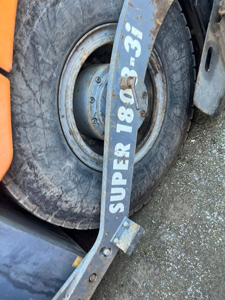 Асфалтополагач Vögele SUPER 1800-3i Vögele SUPER 1800-3i: снимка 6 Асфалтополагач Vögele SUPER 1800-3i Vögele SUPER 1800-3i: снимка 6