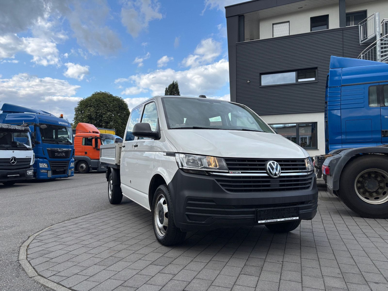 Volkswagen T6 Transporter 4Motion/150PS 2.0/DoKa/Klima - Бордови бус, Бус с двойна кабина: снимка 4 Volkswagen T6 Transporter 4Motion/150PS 2.0/DoKa/Klima - Бордови бус, Бус с двойна кабина: снимка 4