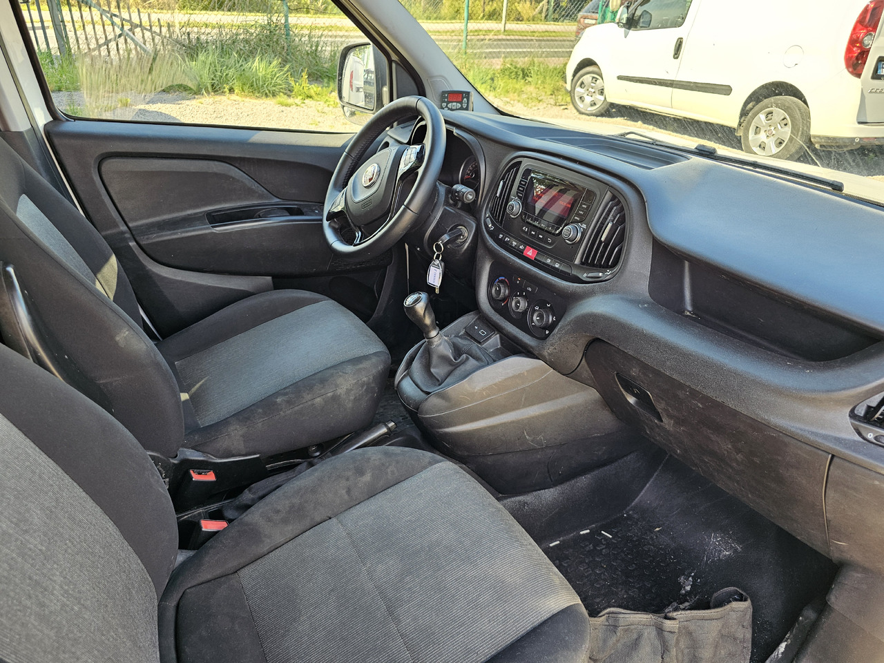 Хладилен бус FIAT DOBLO CHLODNIA MROZNIA CARRIER KLIMA EURO6 [ Copy ] [ Copy ] [ Copy ] [ Copy ]: снимка 17
