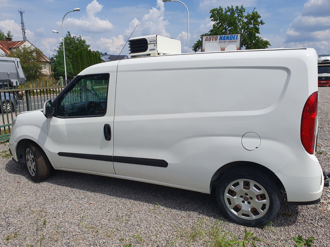 FIAT DOBLO LONG CHLODNIA carrier KLIMA EURO6 - Хладилен бус: снимка 4 FIAT DOBLO LONG CHLODNIA carrier KLIMA EURO6 - Хладилен бус: снимка 4