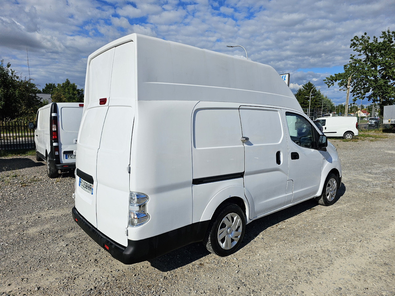 NISSAN E-NV200 ELEKTRYCZNY 40 KV 250 km KLIMA KAMERA - Малък ван, Електрически бус: снимка 5 NISSAN E-NV200 ELEKTRYCZNY 40 KV 250 km KLIMA KAMERA - Малък ван, Електрически бус: снимка 5