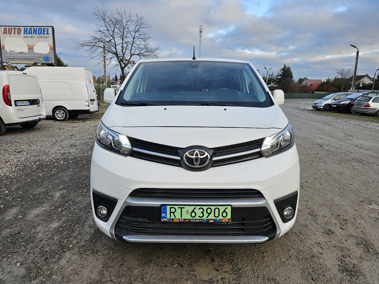 Малък ван, Електрически бус TOYOTA PROACE LONG ELECTRIC 75 KWH KLIMA NAVI KAMERA: снимка 7 Малък ван, Електрически бус TOYOTA PROACE LONG ELECTRIC 75 KWH KLIMA NAVI KAMERA: снимка 7