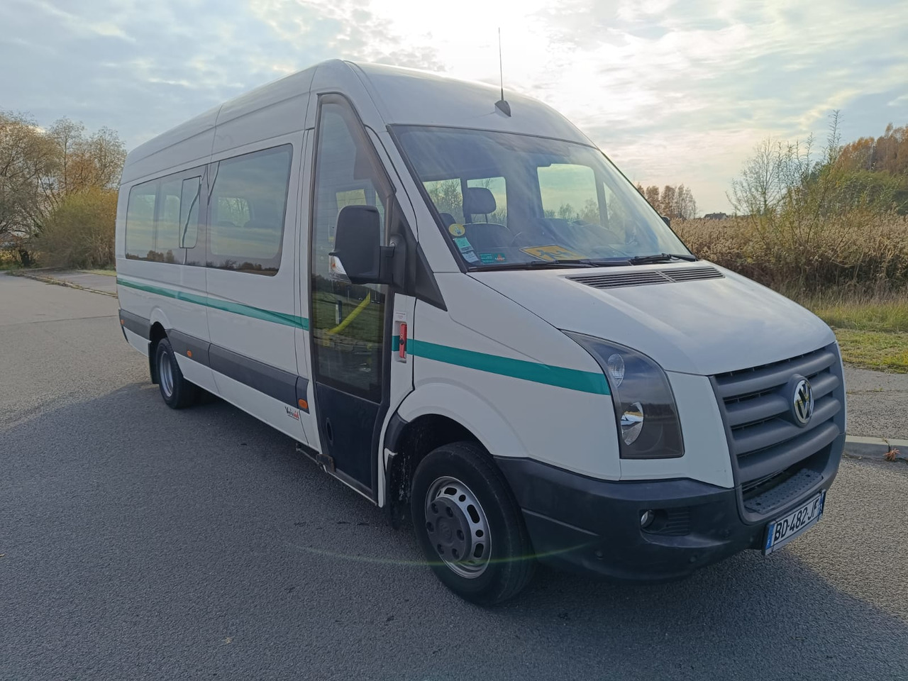 VOLKSWAGEN CRAFTER 23 OSOBY KLIMA WEBASTO KAMERA RETARDER HAK EURO5 - Туристически автобус: снимка 1 VOLKSWAGEN CRAFTER 23 OSOBY KLIMA WEBASTO KAMERA RETARDER HAK EURO5 - Туристически автобус: снимка 1