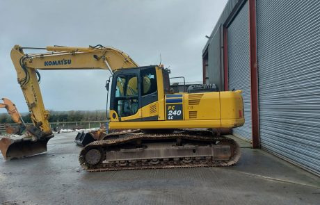 KOMATSU PC240LC-8 - Верижен багер: снимка 1 KOMATSU PC240LC-8 - Верижен багер: снимка 1