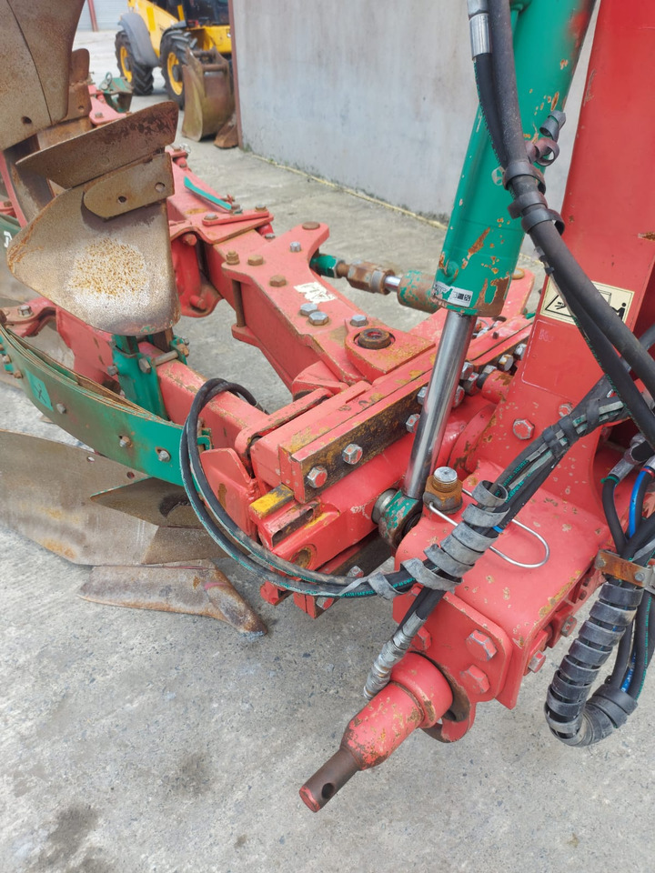 KVERNELAND ES100-200 - Плуг: снимка 4 KVERNELAND ES100-200 - Плуг: снимка 4