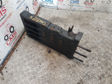 Case 5120, 5130, 5150, 5220 Rail Support Lh 1531065c1, T104004 - Окачване на кабината: снимка 3 Case 5120, 5130, 5150, 5220 Rail Support Lh 1531065c1, T104004 - Окачване на кабината: снимка 3