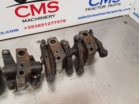 Case 5140 , 5000, Mx, Head Valve Mechanism Kit, Rocker Arm J910810 - Глава на блока: снимка 5 Case 5140 , 5000, Mx, Head Valve Mechanism Kit, Rocker Arm J910810 - Глава на блока: снимка 5