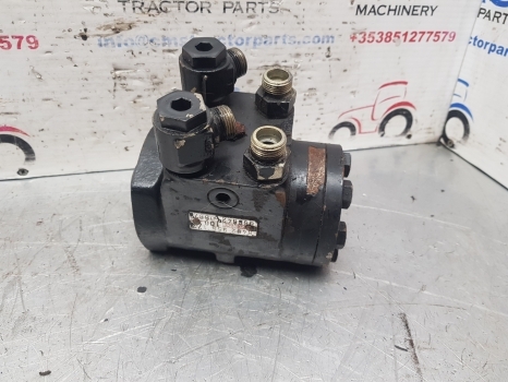 Кормилно управление за Трактор Case 956, 1056 Xl Zf Steering Orbital Unit 8492955172, 1328132c92: снимка 1