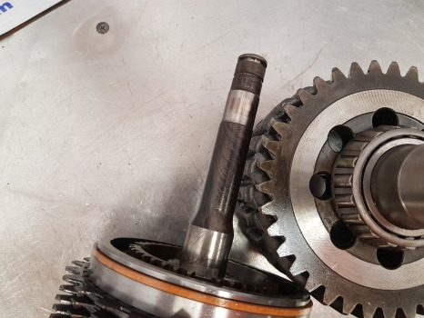 Предна ос Case Maxxum 5140, 5000 Mxc Fwd Clutch Shaft Assy 1345719c1, 1995126c1: снимка 7