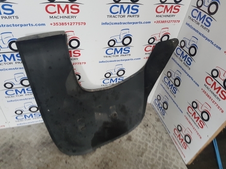 Case Mxm190, Mxm175 Cab Rear Fender Extension Rhs 82031843, 82028937 - Калник за Трактор: снимка 2 Case Mxm190, Mxm175 Cab Rear Fender Extension Rhs 82031843, 82028937 - Калник за Трактор: снимка 2