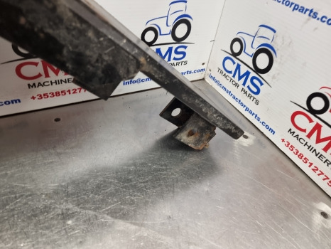 Case Mxu100, Mxu, Nh T6000, Tsa, Cab Bracket Lh 82037590, 82033326 - Окачване на кабината: снимка 4 Case Mxu100, Mxu, Nh T6000, Tsa, Cab Bracket Lh 82037590, 82033326 - Окачване на кабината: снимка 4