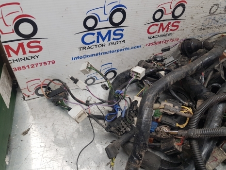 Case New Holland Mxm190, Tm190, Mxm175, Tm175 Cab Wiring Loom Assy - Кабели/ Жици за Трактор: снимка 3 Case New Holland Mxm190, Tm190, Mxm175, Tm175 Cab Wiring Loom Assy - Кабели/ Жици за Трактор: снимка 3