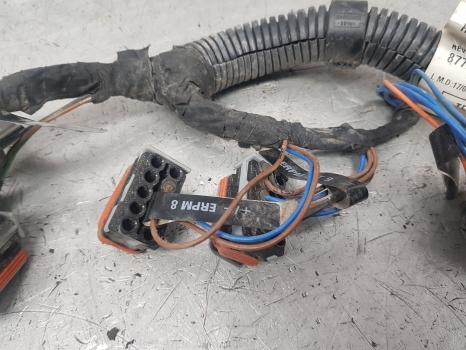 Case Puma New Holland T7.200 Switch Panel Harness 87392592, 87714809, 87720039 - Кабели/ Жици за Трактор: снимка 3 Case Puma New Holland T7.200 Switch Panel Harness 87392592, 87714809, 87720039 - Кабели/ Жици за Трактор: снимка 3