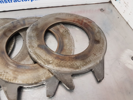 Claas Ares 836, Axion 850-810 Cmatic, 936-915 Rz Brake Plate Disc Kit 6005028205 - Спирачни дискове: снимка 2 Claas Ares 836, Axion 850-810 Cmatic, 936-915 Rz Brake Plate Disc Kit 6005028205 - Спирачни дискове: снимка 2