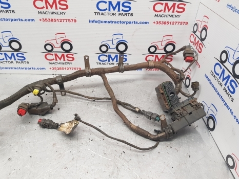 Claas Arion 640 A36 Engine Wiring Loom - Кабели/ Жици за Трактор: снимка 3 Claas Arion 640 A36 Engine Wiring Loom - Кабели/ Жици за Трактор: снимка 3