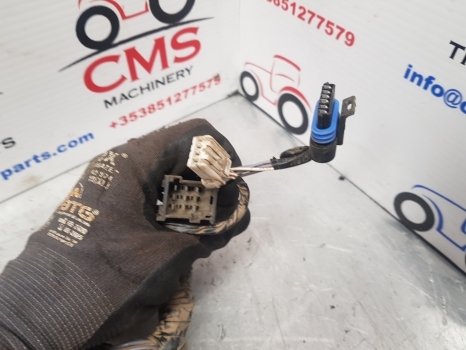 Claas Arion 640 Cab Dashboard Wiring Loom 0026081260, 0026081261, 26081260 - Кабели/ Жици за Трактор: снимка 5 Claas Arion 640 Cab Dashboard Wiring Loom 0026081260, 0026081261, 26081260 - Кабели/ Жици за Трактор: снимка 5