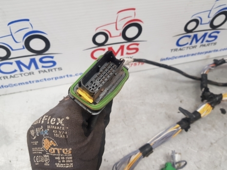 Claas Arion 640 Cab Wiring Loom 0022371370, 0022371372, 22371370, 22371372 - Кабели/ Жици за Трактор: снимка 5 Claas Arion 640 Cab Wiring Loom 0022371370, 0022371372, 22371370, 22371372 - Кабели/ Жици за Трактор: снимка 5