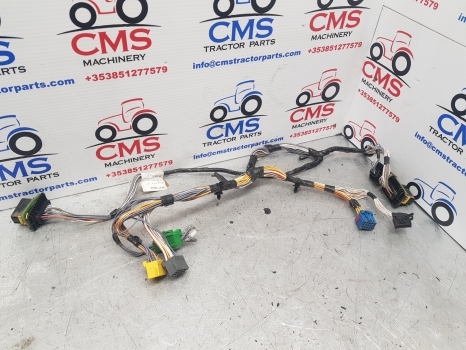 Claas Arion 640 Cab Wiring Loom 0022371370, 0022371372, 22371370, 22371372 - Кабели/ Жици за Трактор: снимка 1 Claas Arion 640 Cab Wiring Loom 0022371370, 0022371372, 22371370, 22371372 - Кабели/ Жици за Трактор: снимка 1