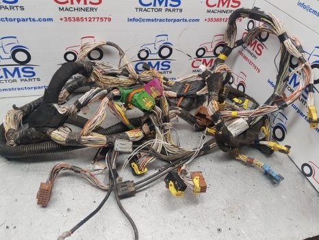 Claas Arion, Axion 640 Cab Wiring Loom Main 0022469930, 0026075290, - Кабели/ Жици за Трактор: снимка 1 Claas Arion, Axion 640 Cab Wiring Loom Main 0022469930, 0026075290, - Кабели/ Жици за Трактор: снимка 1