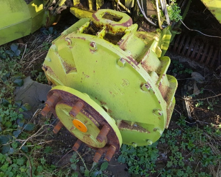Claas Dominator 86 Front Axle Hub Rhs Complete 197344.2 - Предна ос: снимка 4 Claas Dominator 86 Front Axle Hub Rhs Complete 197344.2 - Предна ос: снимка 4