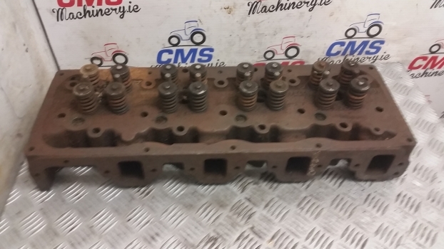 Cummins Engine Cylinder Head 3275441 - Глава на блока за Трактор: снимка 1 Cummins Engine Cylinder Head 3275441 - Глава на блока за Трактор: снимка 1