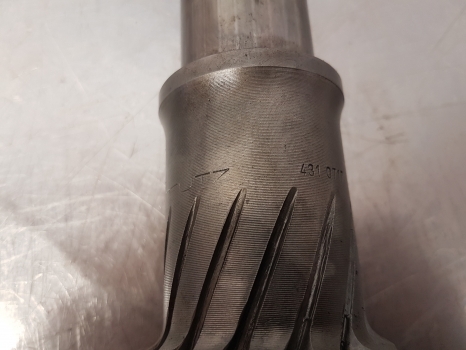 Deutz D780706, 07, Dx 3.70, Dx 3.90, D6806, Transmission Shaft Original 04310717 - Трансмисия за Трактор: снимка 3 Deutz D780706, 07, Dx 3.70, Dx 3.90, D6806, Transmission Shaft Original 04310717 - Трансмисия за Трактор: снимка 3