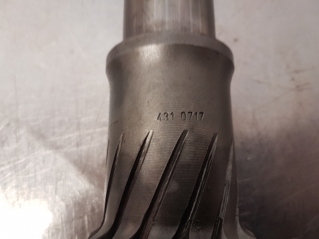 Deutz D780706, 07, Dx 3.70, Dx 3.90, D6806, Transmission Shaft Original 04310717 - Трансмисия за Трактор: снимка 4 Deutz D780706, 07, Dx 3.70, Dx 3.90, D6806, Transmission Shaft Original 04310717 - Трансмисия за Трактор: снимка 4