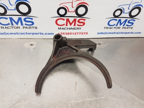 Deutz D7807c, 06, 07, Dx 3.90, D 6806 Transmission Fork 2377893r, 02384222 - Трансмисия за Трактор: снимка 1 Deutz D7807c, 06, 07, Dx 3.90, D 6806 Transmission Fork 2377893r, 02384222 - Трансмисия за Трактор: снимка 1