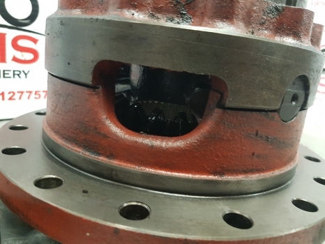 Deutz D7807c, 6806, Dx3 Rear Axle Differential Complete 02309685, 04322311 - Диференциал за Трактор: снимка 5 Deutz D7807c, 6806, Dx3 Rear Axle Differential Complete 02309685, 04322311 - Диференциал за Трактор: снимка 5
