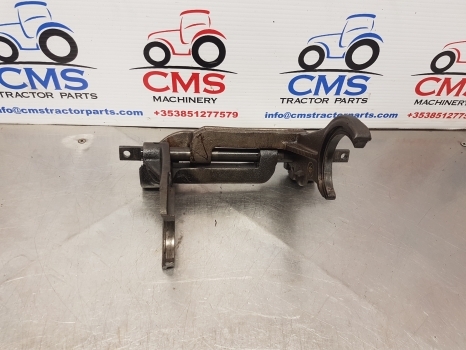 Deutz D7807c, Dx 3.90, 3.70, 6807 Transmission Fork 04338300, 04349375, 4338302 - Трансмисия за Трактор: снимка 1 Deutz D7807c, Dx 3.90, 3.70, 6807 Transmission Fork 04338300, 04349375, 4338302 - Трансмисия за Трактор: снимка 1