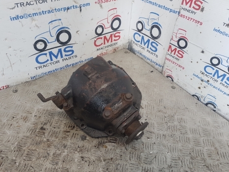 Deutz Dx 3.90, Dx3.70, D7206, D7807 Fwd Drop Box Assy 04350572, 04333732 - Трансмисия за Трактор: снимка 1 Deutz Dx 3.90, Dx3.70, D7206, D7807 Fwd Drop Box Assy 04350572, 04333732 - Трансмисия за Трактор: снимка 1