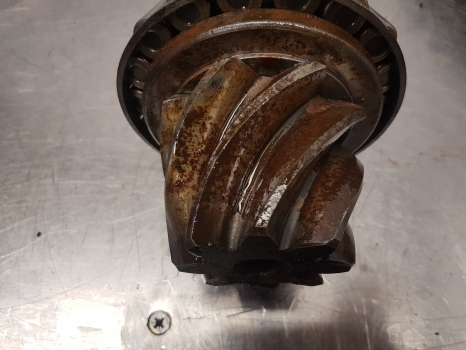 Deutz Dxbis 110, 120 Rear Axle Bevel Gear And Differential 47x8 01334110 - Диференциал за Трактор: снимка 5 Deutz Dxbis 110, 120 Rear Axle Bevel Gear And Differential 47x8 01334110 - Диференциал за Трактор: снимка 5