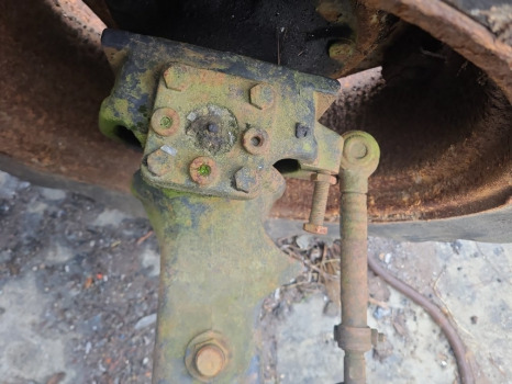 Deutz-fahr Dx4.57 Front Axle Hub Lhs Complete 04358295, 04354203, 04386748 - Предна ос: снимка 5 Deutz-fahr Dx4.57 Front Axle Hub Lhs Complete 04358295, 04354203, 04386748 - Предна ос: снимка 5