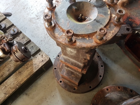Fiat 1180, 1180dt, 115-90, 11590dt Rear Axle Assy 5103587, 5103586, 5103594 - Задна ос за Трактор: снимка 4 Fiat 1180, 1180dt, 115-90, 11590dt Rear Axle Assy 5103587, 5103586, 5103594 - Задна ос за Трактор: снимка 4
