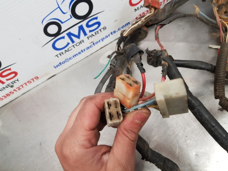 Fiat 160-90, 140-90, 115-90, 180-90, 160-90 Dash Wiring Loom Complete 5131408 - Кабели/ Жици: снимка 4 Fiat 160-90, 140-90, 115-90, 180-90, 160-90 Dash Wiring Loom Complete 5131408 - Кабели/ Жици: снимка 4