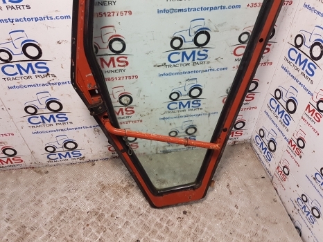 Fiat 160-90dt, 180-90dt, 140-90dt Super Confort Cab Door Rhs 5130873, 5124414 - Врата и части за Трактор: снимка 5 Fiat 160-90dt, 180-90dt, 140-90dt Super Confort Cab Door Rhs 5130873, 5124414 - Врата и части за Трактор: снимка 5