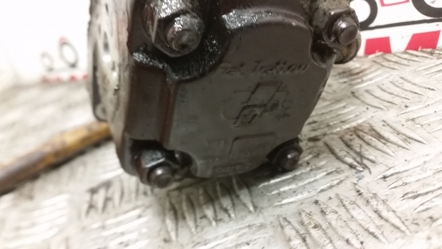 Fiat 780 Power Steering Pump. Please Check By Photos. - Помпа на хидроусилвателя за Трактор: снимка 5 Fiat 780 Power Steering Pump. Please Check By Photos. - Помпа на хидроусилвателя за Трактор: снимка 5