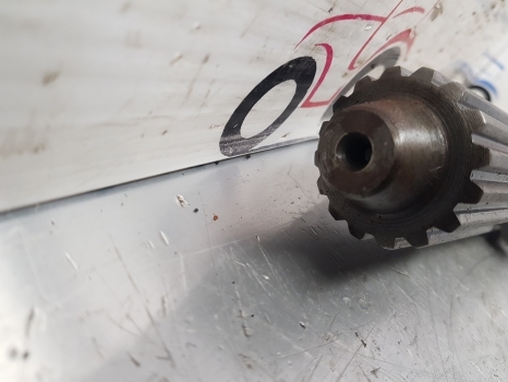 Fiat 90-90, 90-90 Dt Rear Axle Sun Shaft Lhs 5110199 - Задна ос за Трактор: снимка 4 Fiat 90-90, 90-90 Dt Rear Axle Sun Shaft Lhs 5110199 - Задна ос за Трактор: снимка 4