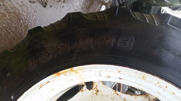 Fiat New Holland 90, 60, M, F Ser. 90-90 Rear Wheel Rim 15 X 38 5132488, 5185089 - Джанта за Трактор: снимка 3 Fiat New Holland 90, 60, M, F Ser. 90-90 Rear Wheel Rim 15 X 38 5132488, 5185089 - Джанта за Трактор: снимка 3