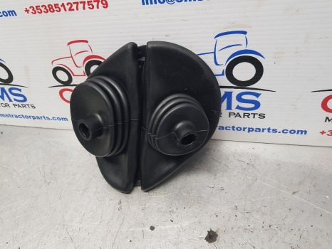 Ford 10, Tw 6610, 6810 Q Cab Gear Lever Gaiter Rubber Cover Boot E3nn7z066aa - Кабина и интериор за Селскостопанска техника: снимка 3 Ford 10, Tw 6610, 6810 Q Cab Gear Lever Gaiter Rubber Cover Boot E3nn7z066aa - Кабина и интериор за Селскостопанска техника: снимка 3
