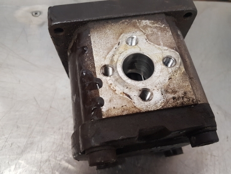Ford 30 Seriesfiat 90-90, 56, 66, 76, 86 Series Single Hydraulic Pump 0510625362 - Хидравлична помпа за Трактор: снимка 3 Ford 30 Seriesfiat 90-90, 56, 66, 76, 86 Series Single Hydraulic Pump 0510625362 - Хидравлична помпа за Трактор: снимка 3