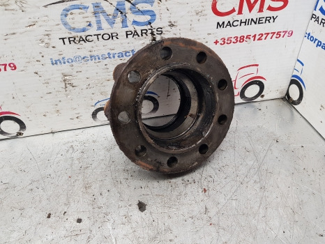 Ford 3000, 3600, 4000, 3310, 3610 Rear Axle Hub Retainer C7nn4124a - Задна ос: снимка 4 Ford 3000, 3600, 4000, 3310, 3610 Rear Axle Hub Retainer C7nn4124a - Задна ос: снимка 4