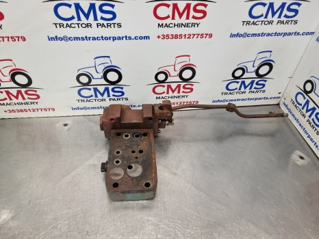 Ford 4000, 5000, 6600, 7600, 7000 Trailer Brake Valve 81829166 - Части на спирачната система: снимка 1 Ford 4000, 5000, 6600, 7600, 7000 Trailer Brake Valve 81829166 - Части на спирачната система: снимка 1