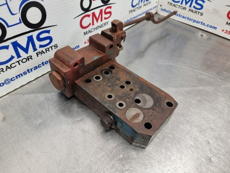 Ford 4000, 5000, 6600, 7600, 7000 Trailer Brake Valve 81829166 - Части на спирачната система: снимка 3 Ford 4000, 5000, 6600, 7600, 7000 Trailer Brake Valve 81829166 - Части на спирачната система: снимка 3