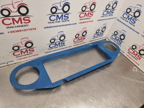 Ford 4610, 10 Series, Lp Cab Fan Blower Support, Cover E3nn18a295aa, 83944215 - Кабина и интериор: снимка 2 Ford 4610, 10 Series, Lp Cab Fan Blower Support, Cover E3nn18a295aa, 83944215 - Кабина и интериор: снимка 2