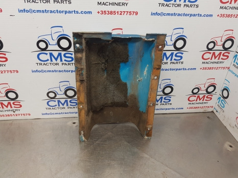 Ford 4610, 6610, 7710, 5610, 7410 Series Cab Steering Column Panel 83931786 - Кабина и интериор: снимка 4 Ford 4610, 6610, 7710, 5610, 7410 Series Cab Steering Column Panel 83931786 - Кабина и интериор: снимка 4