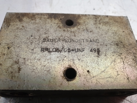 Ford 555 Hydraulic Check Valve 81873170 , Sauer-sundstrand Rpl06/c5-unf 495 - Хидравличен клапан за Трактор: снимка 2 Ford 555 Hydraulic Check Valve 81873170 , Sauer-sundstrand Rpl06/c5-unf 495 - Хидравличен клапан за Трактор: снимка 2